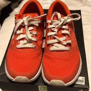 New balance cushion shoe